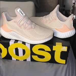 Adidas alphaboost